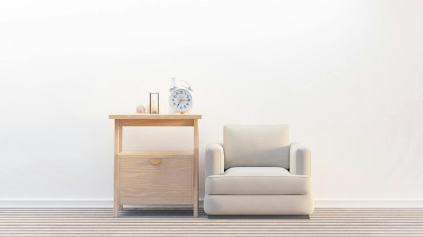 Quelle est la méthode d'entretien idéale pour une façade en bois exposée à un climat salin ?